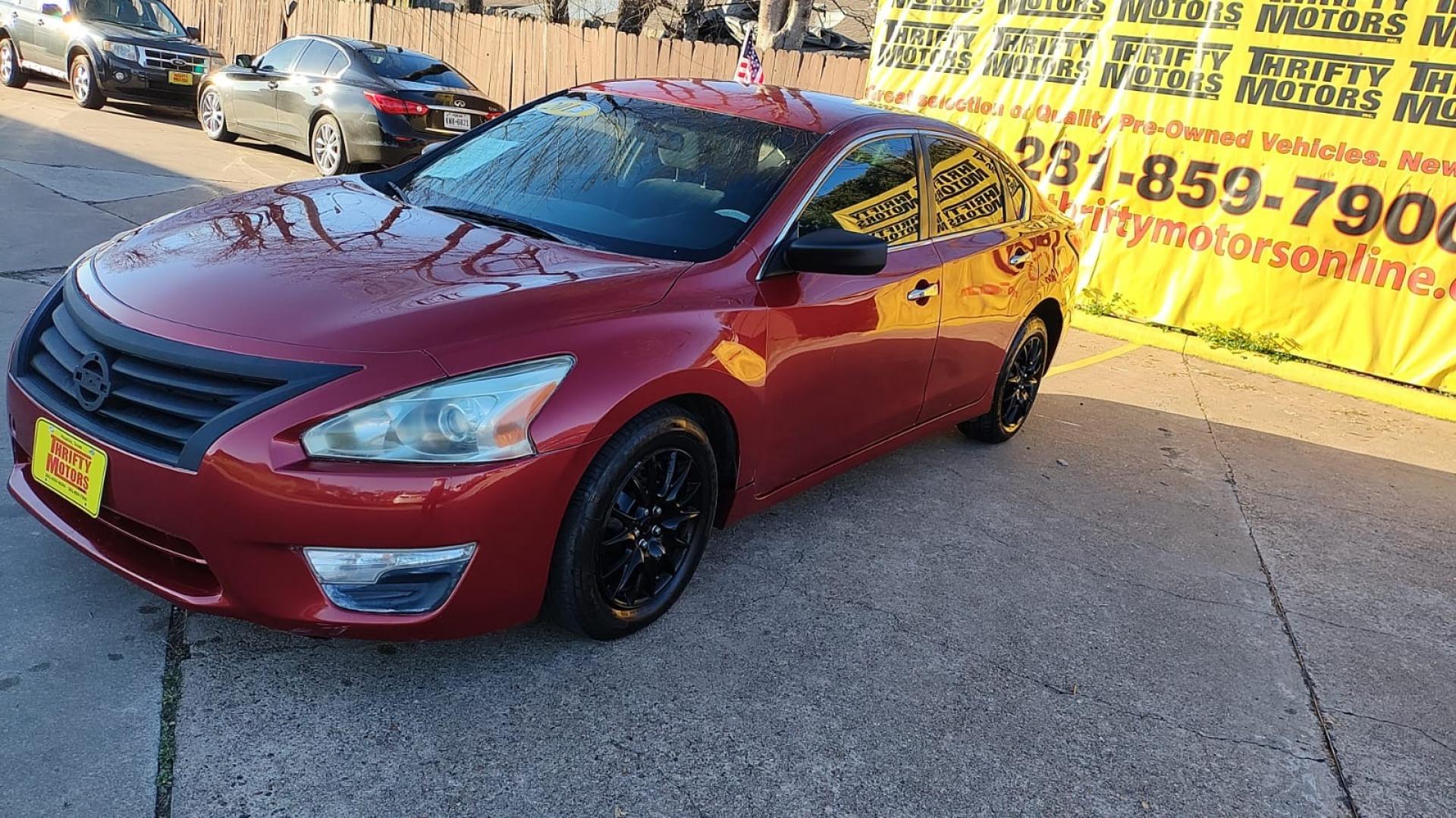 2015 Nissan Altima (1N4AL3AP3FC) , located at 16710 Clay Rd., Houston, TX, 77084, (281) 859-7900, 29.834864, -95.656166 - Photo#2